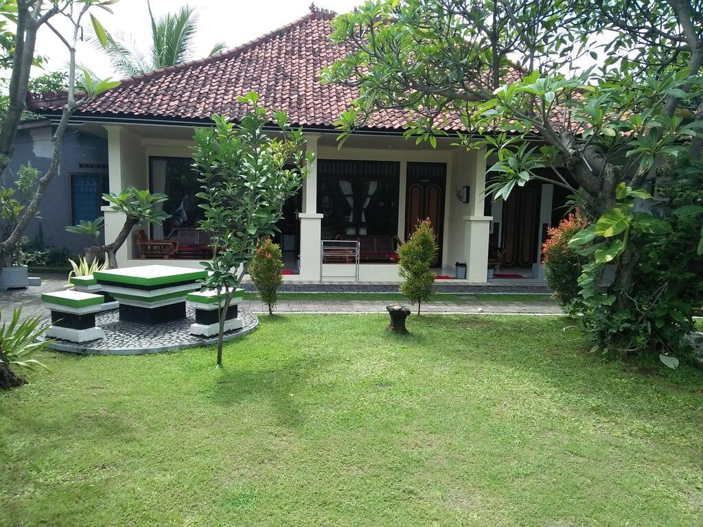 Hotel Puri Mandhara Lovina Esterno foto